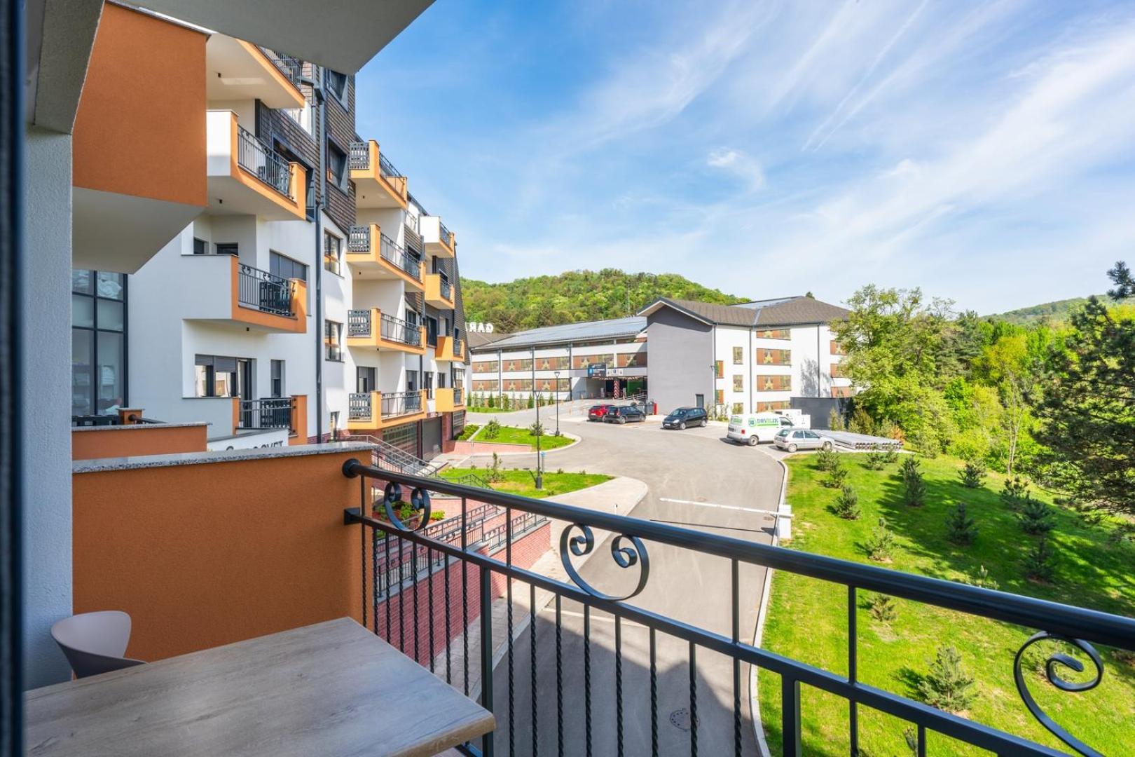 Fruske Residences Vrdnik Luaran gambar