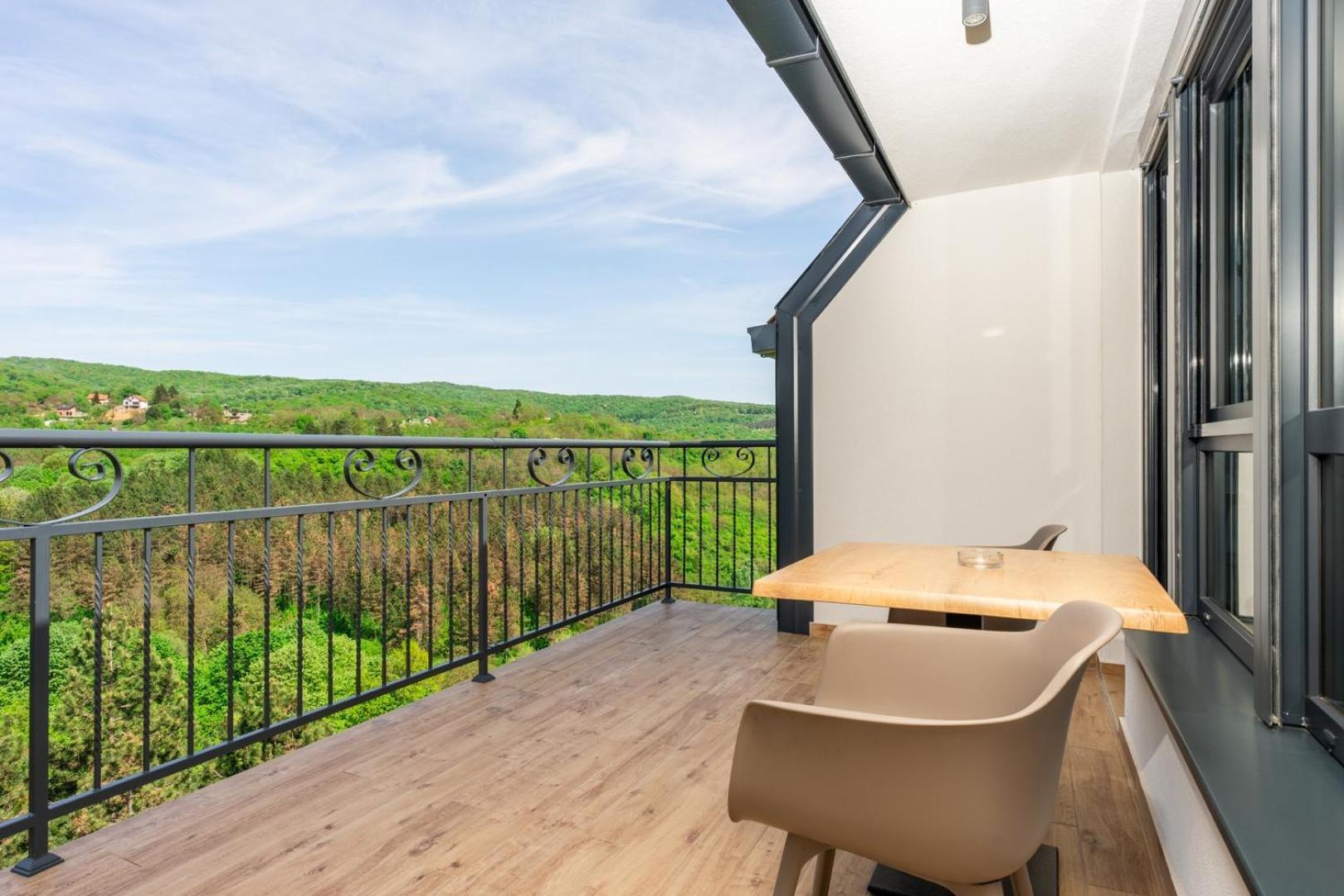 Fruske Residences Vrdnik Bilik gambar